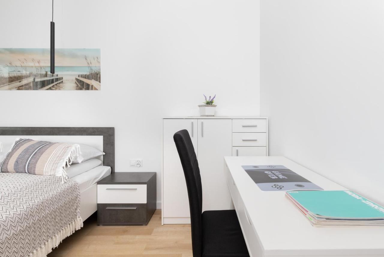 Plac Unii Apartment Gdynia By Noclegi Renters Exterior foto